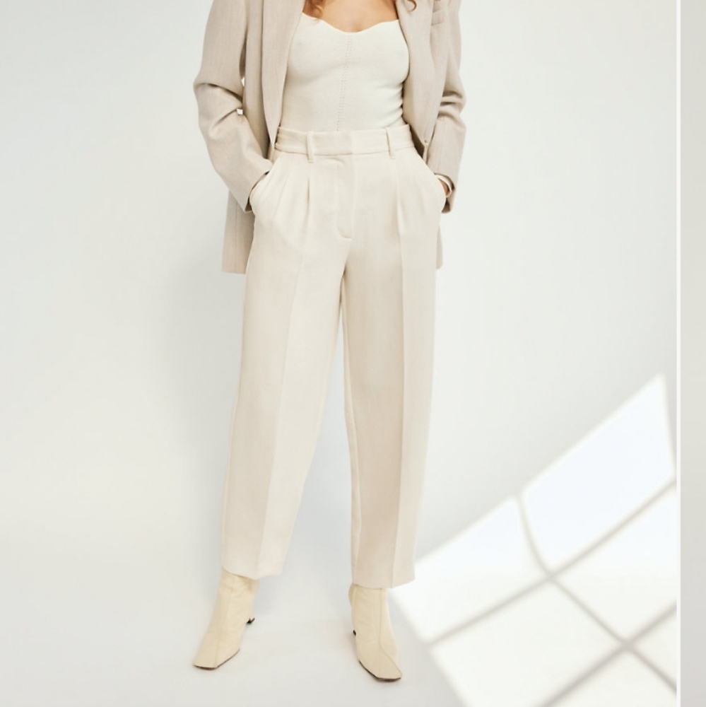 NWT Wilfred Carrot Pant